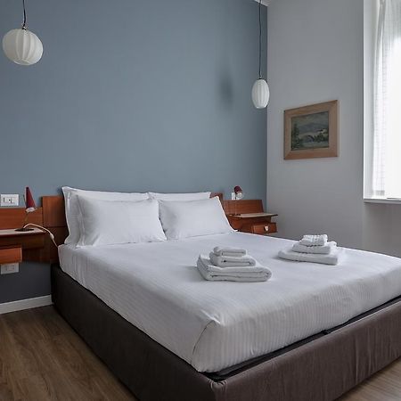 Italianway-Teglio Appartement Milaan Buitenkant foto