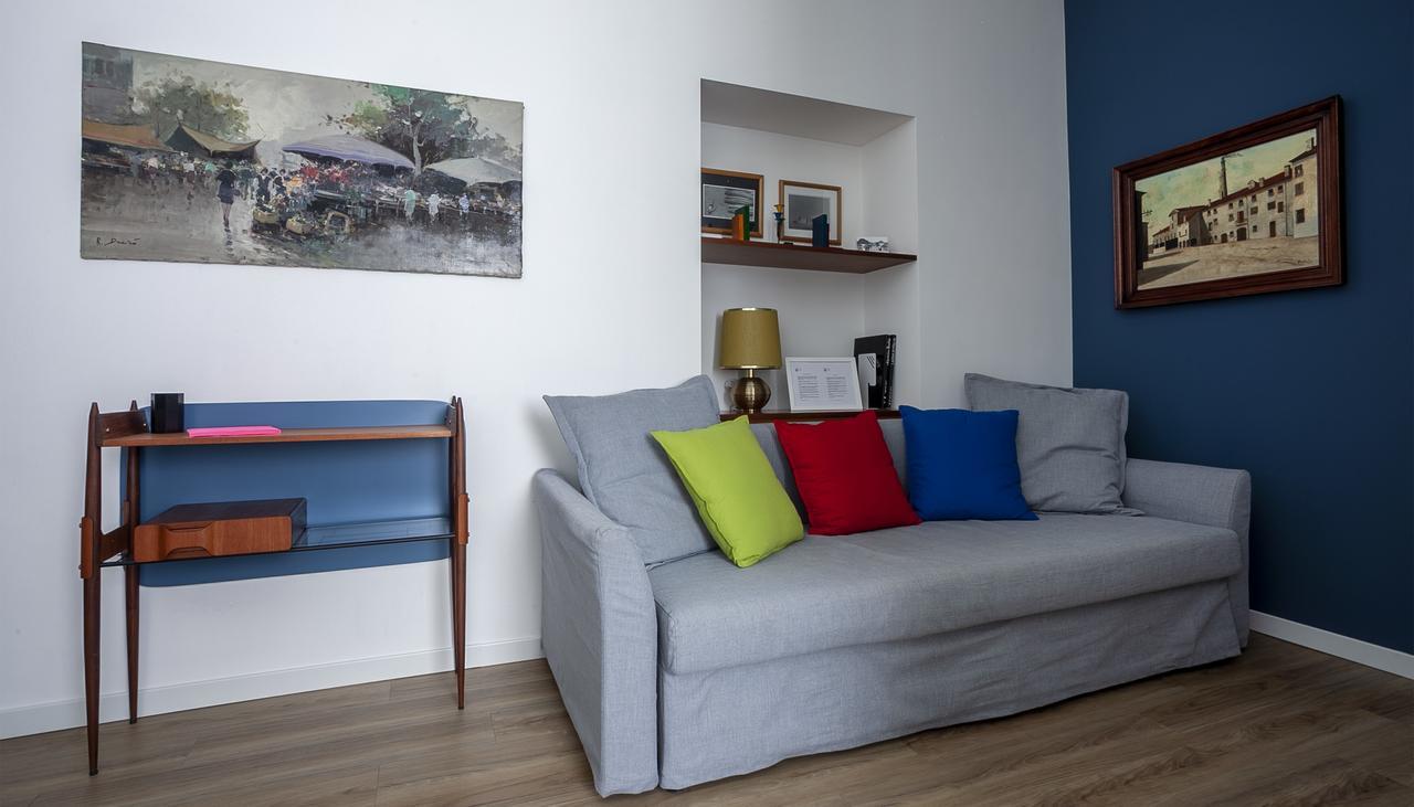 Italianway-Teglio Appartement Milaan Buitenkant foto