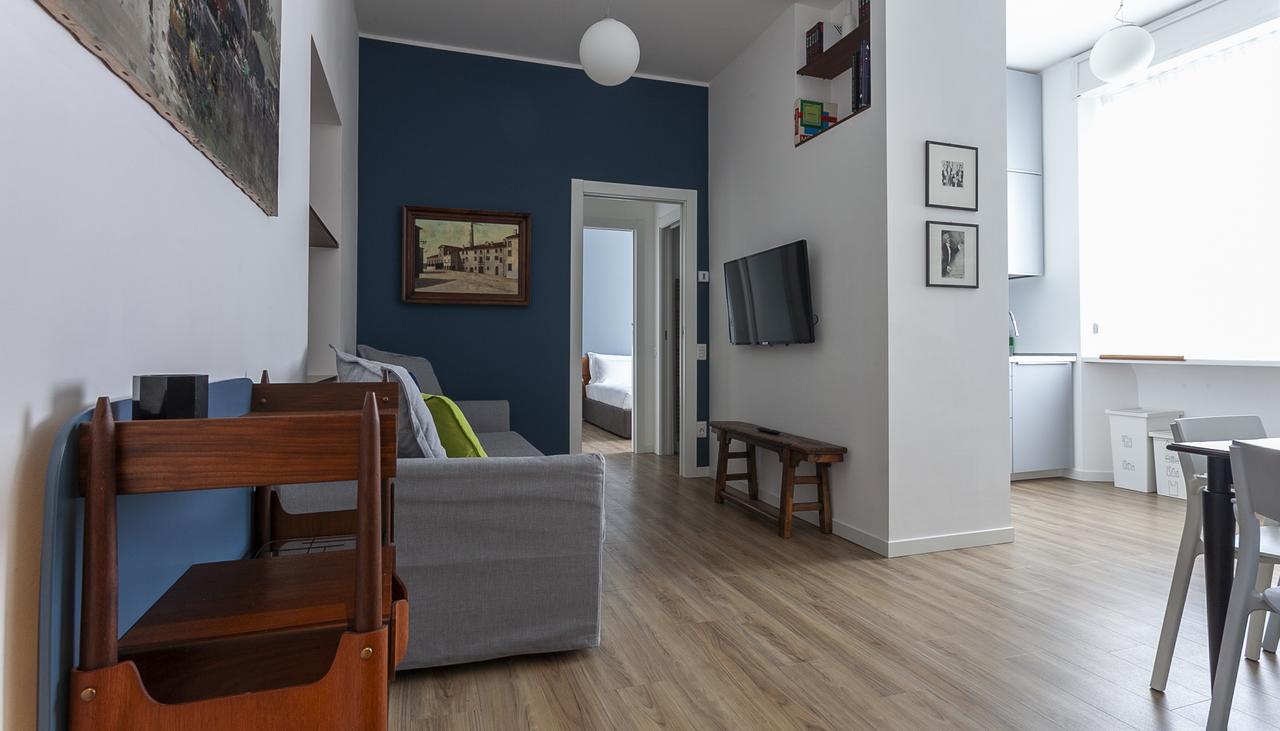 Italianway-Teglio Appartement Milaan Buitenkant foto