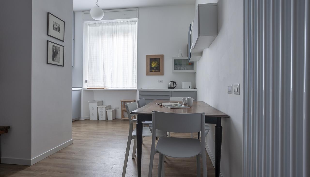 Italianway-Teglio Appartement Milaan Buitenkant foto